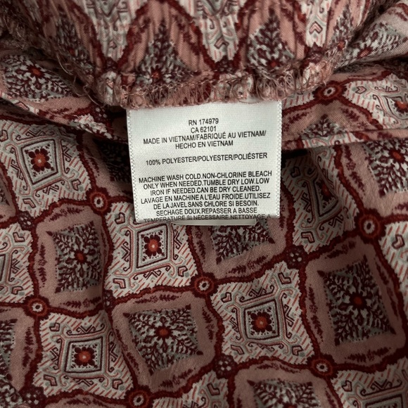 BCBGMAXAZRIA Patterned Shorts - Picture 5 of 5